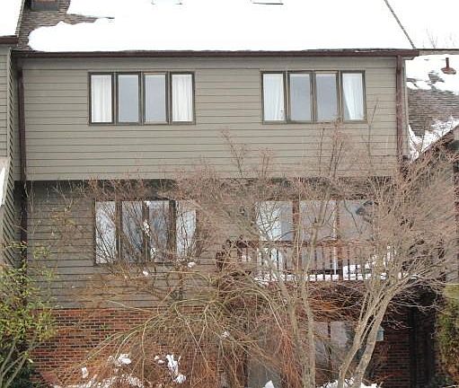 2nd image of 102 Signal Hill Dr