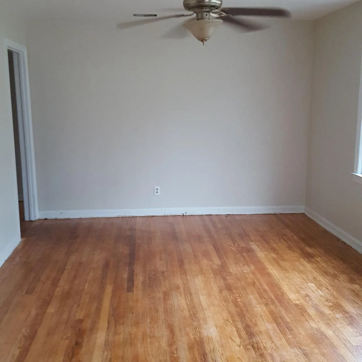 3 bed, 1080 sqft, $1,250 — Photo 4