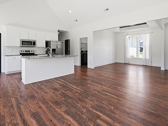 4th image of 2547 Autumn Ridge Lane