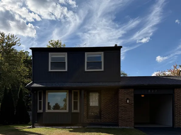 827 Woods Ct, Walled Lake, MI 48390