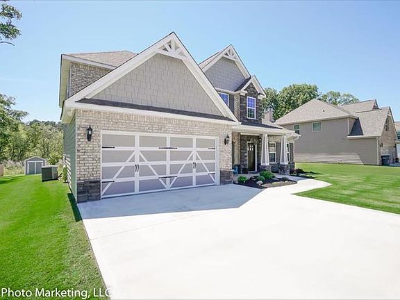 3rd image of 301 Amberley Ct #97