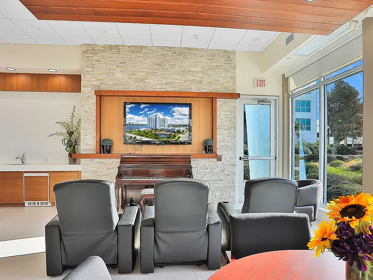 231 Riverside Dr #2606 — Photo 33