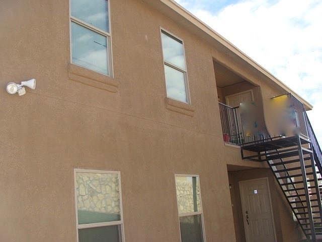 1st image of 259 Thorn Ave APT C