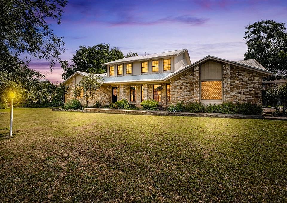 318 Juniper Dr, Mountain City, TX 78610 MLS 5495691 Zillow