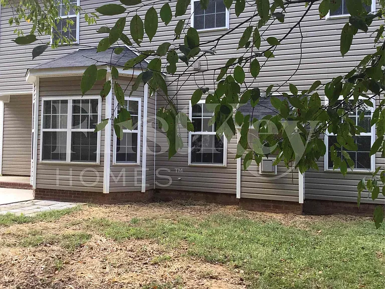 2845 Island Point Dr NW — Photo 27