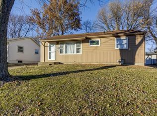 60 E Imboden Dr, Decatur, IL 62521
