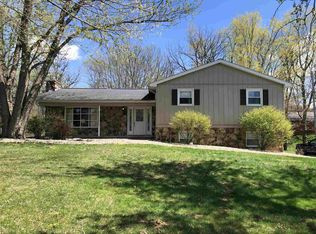 96 Rolling Meadows Rd, Bedford, IN 47421