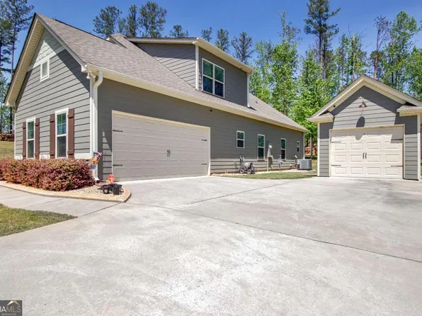 153 Carlow Ct, Newnan, GA 30263
