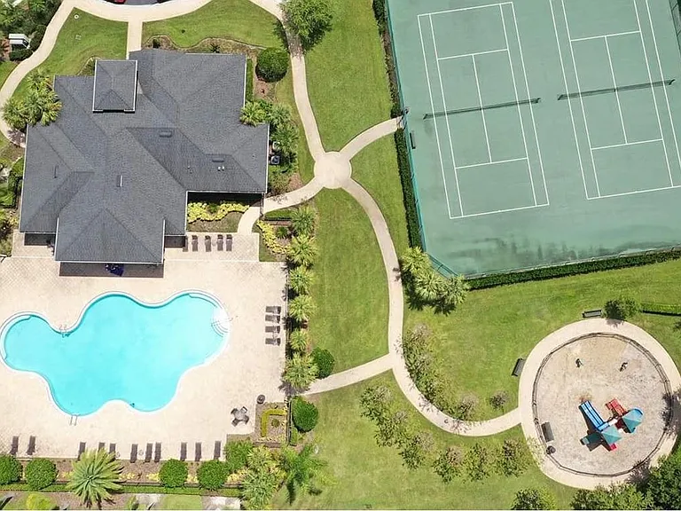 745 Marsh Reed Dr — Photo 3