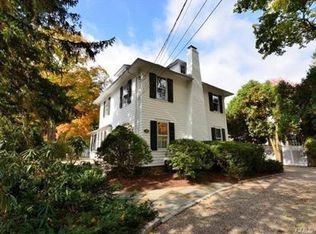 33 E Rocks Rd, Norwalk, CT 06851