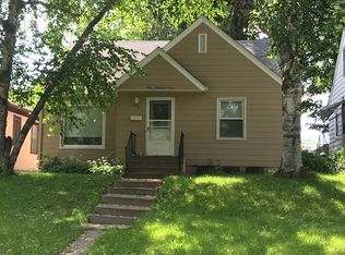 3001 Ewing Ave N, Robbinsdale, MN 55422
