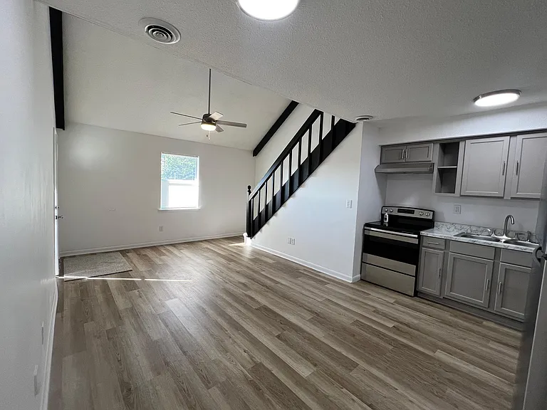 1514 Rustic Dr NW #1514 — Photo 5