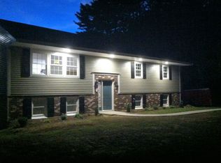 39 Country Rd, East Hampstead, NH 03826