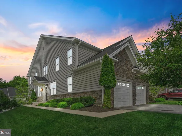 206 Ella Ln, Conshohocken, PA 19428