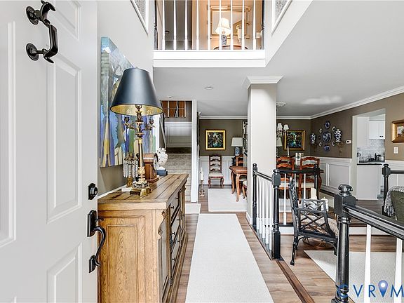 4th image of 10509 Red Maple Ln