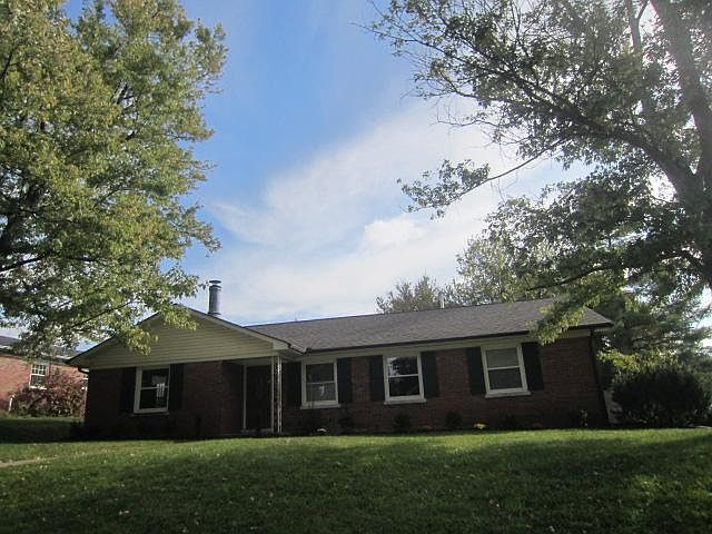 1st image of 318 Hickory Hill Dr