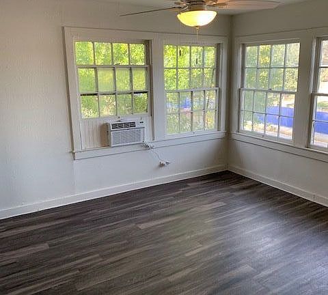 2nd image of 710 W Nacogdoches St APT 5