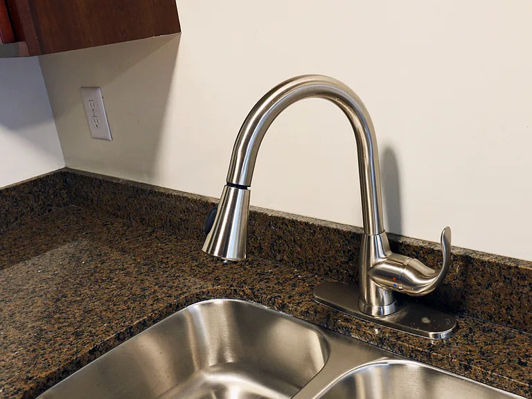 Apache Manor Apartments — Photo 14