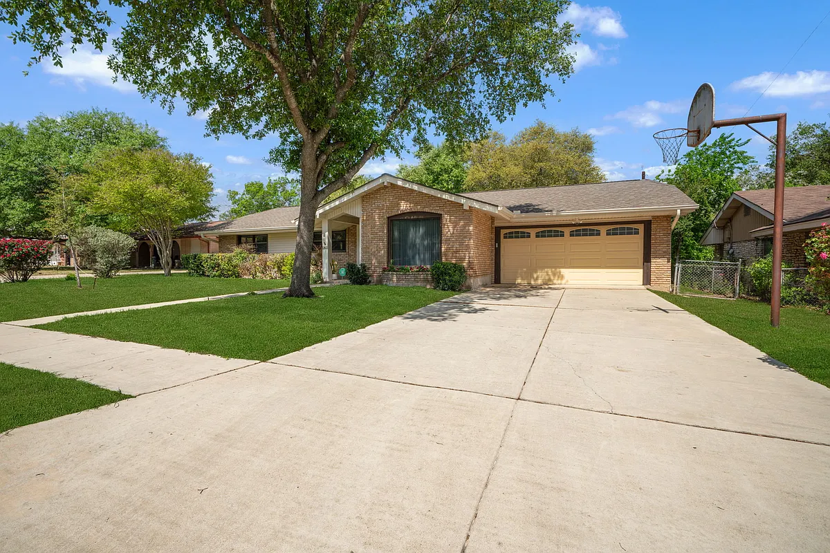 Building Photo - 11611 Veradero Dr