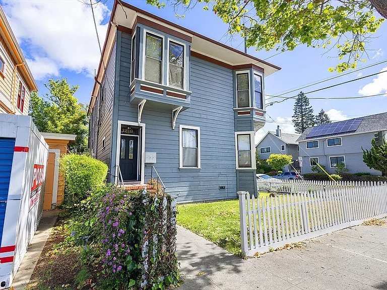 1219 Central Ave #C — Photo 3