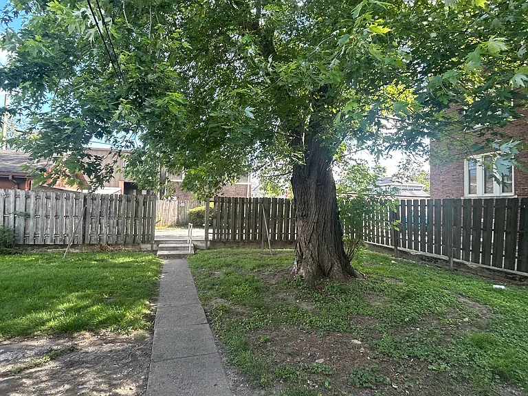 409 W Mulberry St #2 — Photo 8