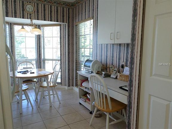 4th image of 400 Laurel Lake Dr #204-9