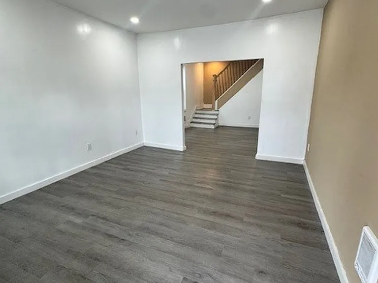 199 Market St — Photo 10