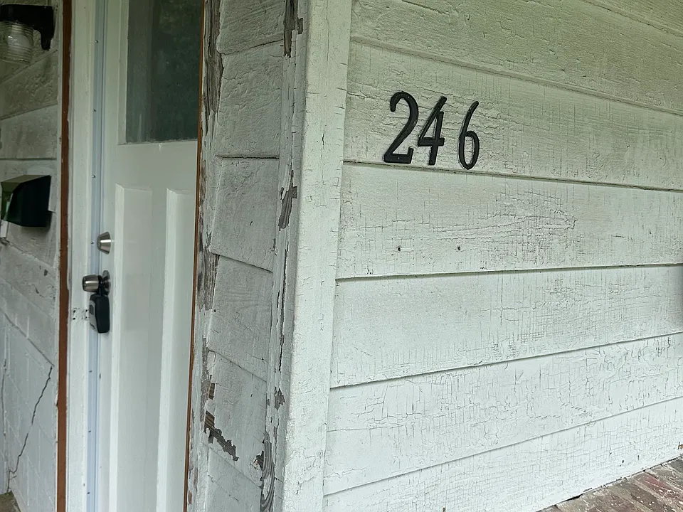 246 Highland Ave