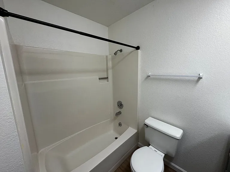 3525 Tracey Ct — Photo 10