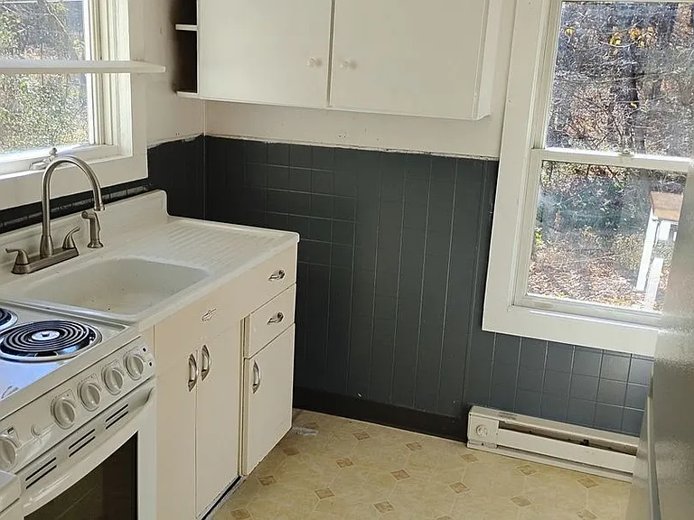 175 Leonard Rd #2 — Photo 6