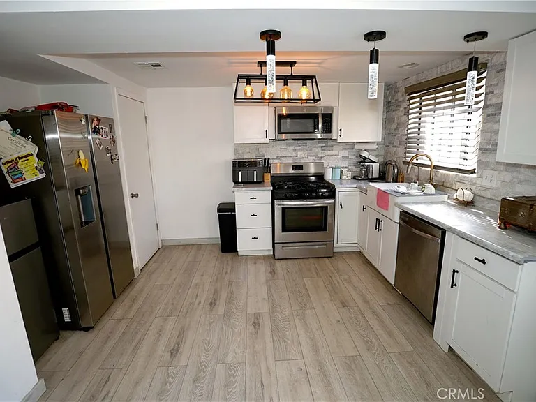18954 Sherman Way #3 — Photo 16