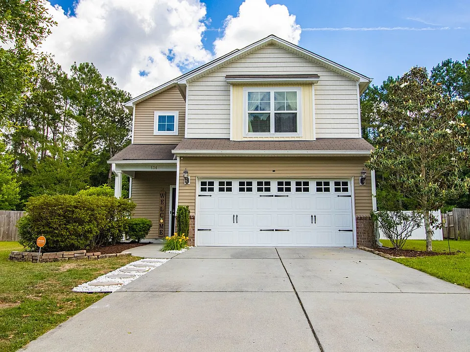 134 Hamilton Grove Dr