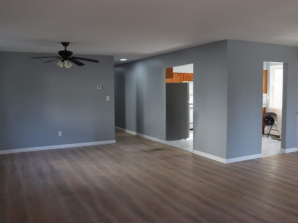 Large Living Room.
