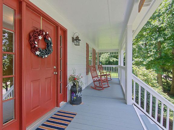 3rd image of 12314 Daisywood Dr