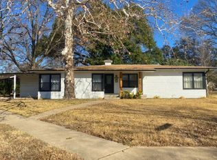 3601 E Brookview Dr, Waco, TX 76710