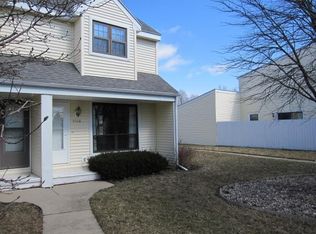 1111A Plymouth Dr, Champaign, IL