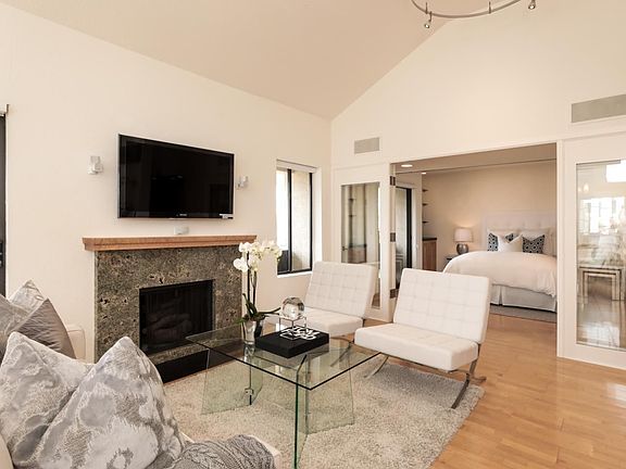 2nd image of 165 Forest Ave APT 4C