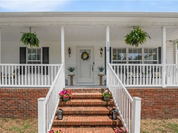 110 Larkspur Ln, Thomasville, NC 27360