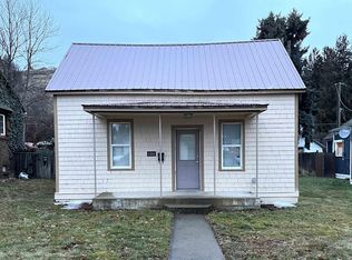 606 S Lake St, Colfax, WA 99111