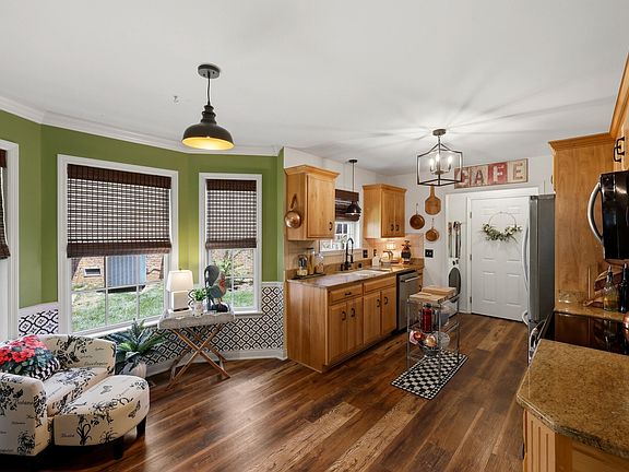 3rd image of 105 Wild Cherry Way