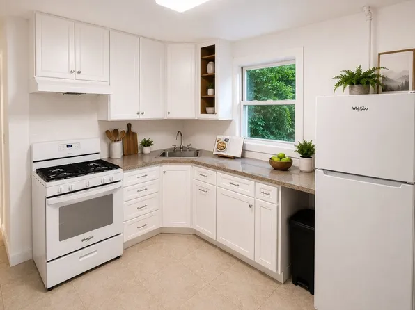 63 Elm St Floor 1, Staten Island, NY 10310