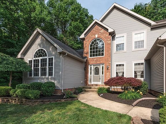 2nd image of 2830 Joseph Ln
