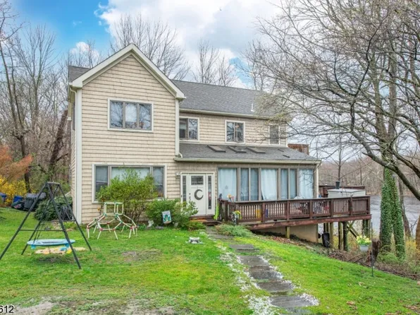 10 Leonard Ave, West Milford Twp., NJ 07480