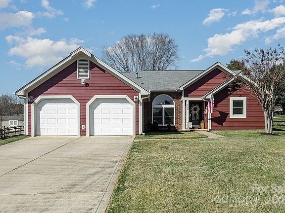 3rd image of 7102 Lanark Ct
