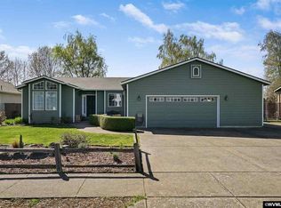 1163 N Gardner Ave, Stayton, OR
