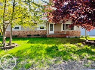 2934 15th Ave, Port Huron, MI