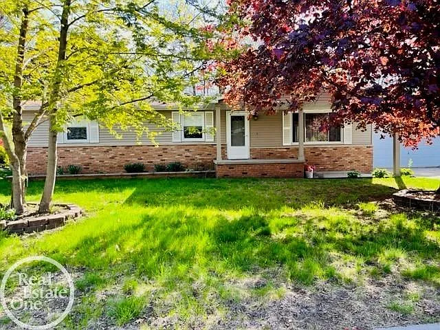 2934 15th Ave photo 1