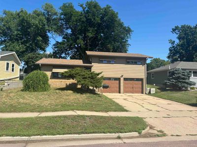 512 S Jessica Ave, Sioux Falls, SD, 57103