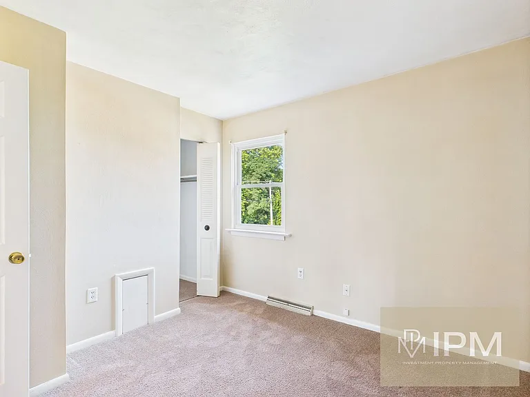 132 N Pleasant Ave — Photo 3