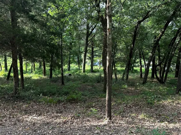 5271 Bayshore Dr, Athens, TX 75752